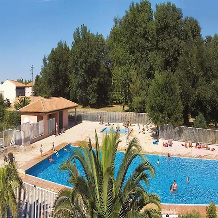 Spacious Beachside For 6 *